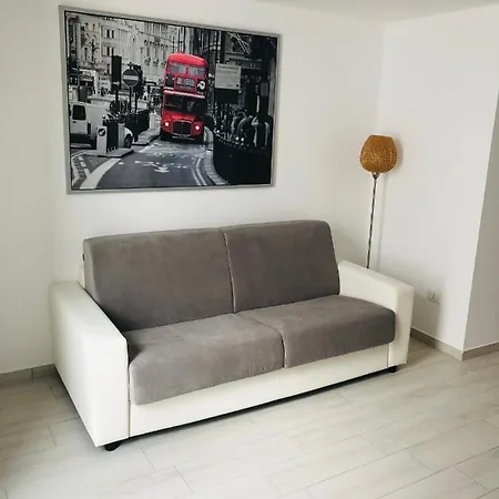 Ambra Villa