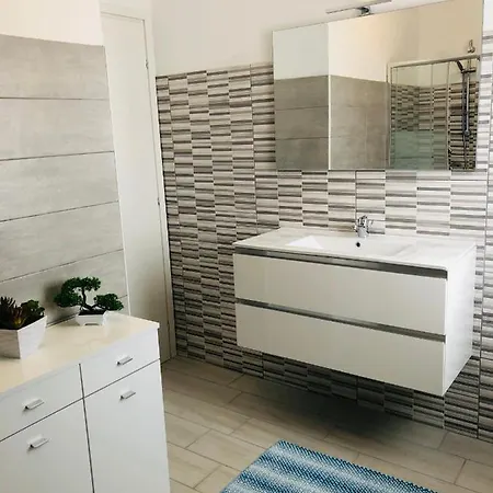 Ambra ヴィラ Tertenìa